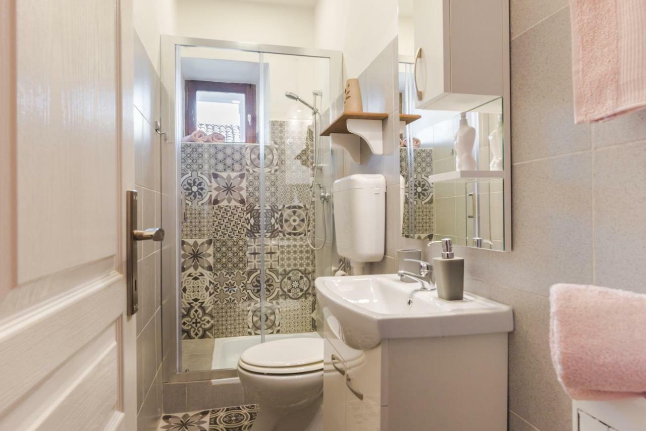 Skipper Suites Novigrad  ภายนอก รูปภาพ