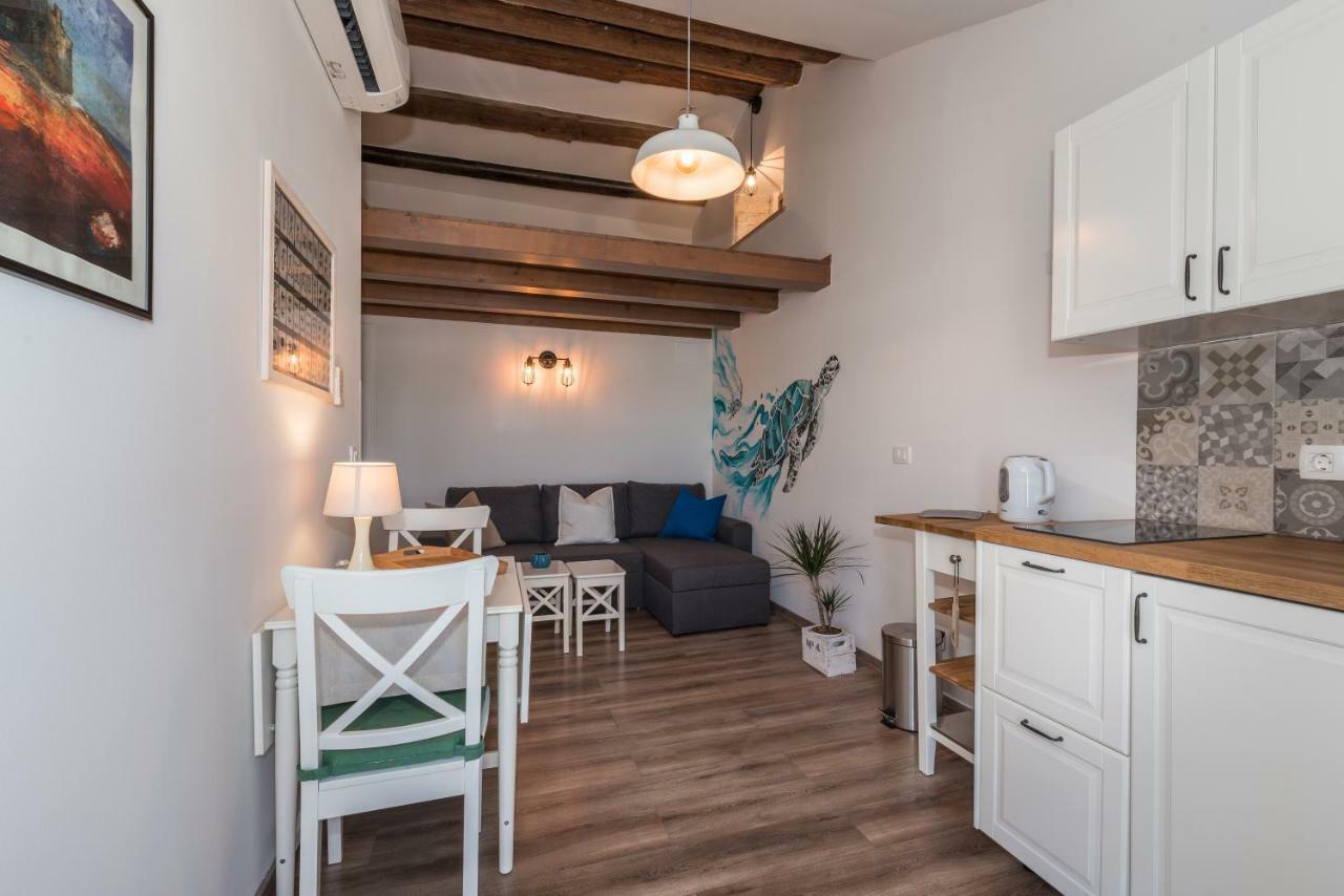 Skipper Suites Novigrad  ภายนอก รูปภาพ